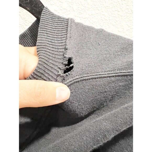 Champion Men's Reverse Weave Chicago Blackhawks NHL Black Crewneck 1982 Large - Picture 2 of 5